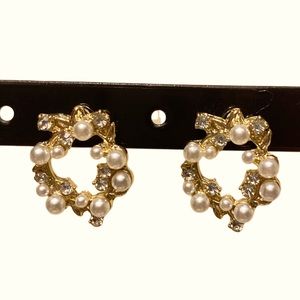 Mini White Peas Earring